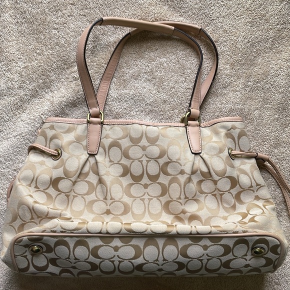 Coach D1453-F28501 Signature C Stripe Drawstring Carryall Tote - Picture 5 of 15